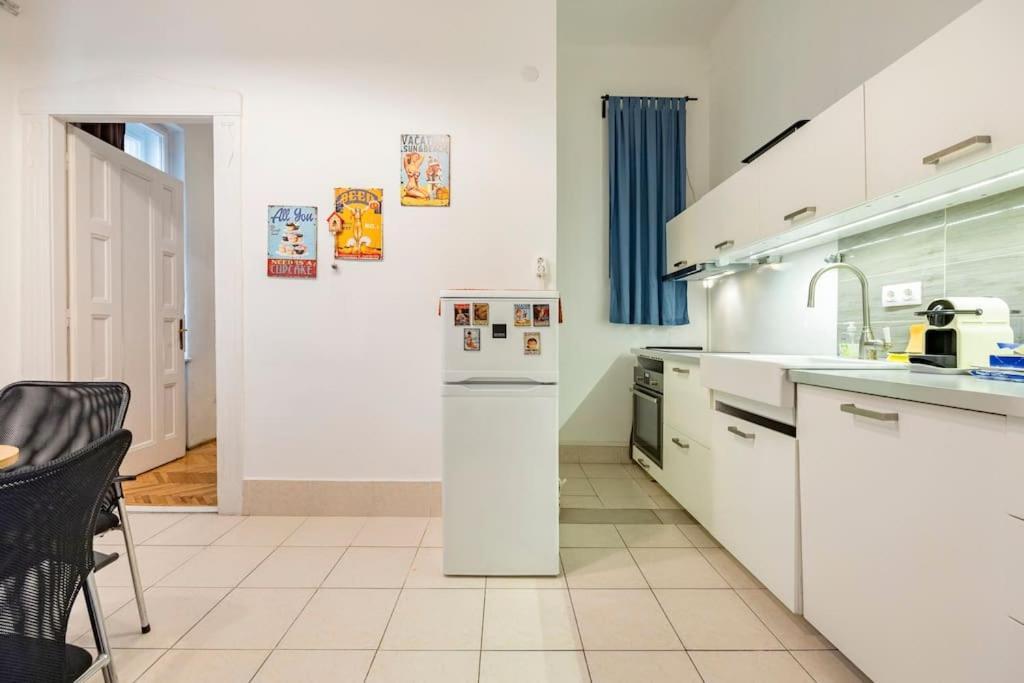 The Gem Apartment Budapest Exterior foto