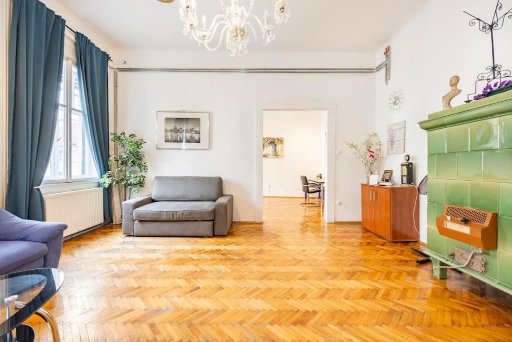 The Gem Apartment Budapest Exterior foto